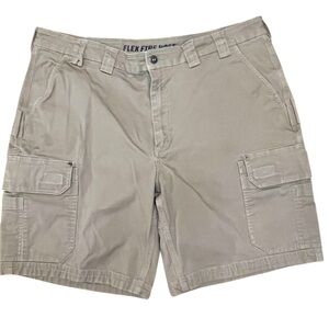 Duluth Trading Flex Fire Hose Men’s Cargo Shorts Khaki Size 42x10 Pocket Casual